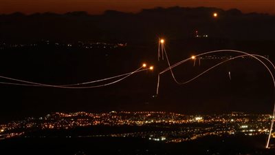 حزب الله يطلق أكثر من 100 صاروخ باتجاه إسرائيل