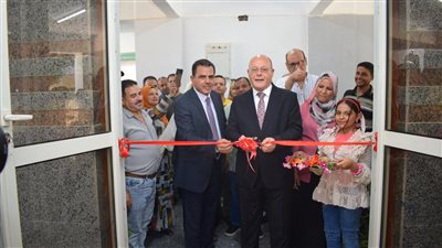 رئيس جامعة سوهاج يفتتح قاعة مؤتمرات المدن الجامعية 