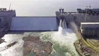 سد النهضة مهدد بالانهيار، وشراقي: التوربينات توقفت وإثيوبيا مجبرة على تمرير المياه لمصر 