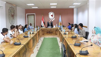 سوهاج، تكريم طلاب كليات الطب الأجنبية بعد انتهاء تدريبيهم بالأقسام الإكلينيكية بالمستشفيات الجامعية