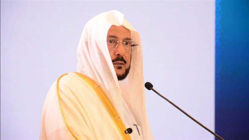 الدكتور عبد اللطيف