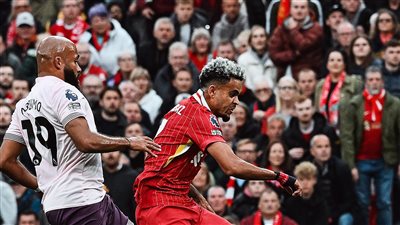 ليفربول يتقدم على برينتفورد بهدف بعد مرور 30 دقيقة (فيديو)