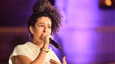 غنت ورقصت مع الجمهور، لقطات من حفل سمر طارق الأول بمهرجان القلعة (صور)