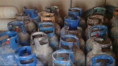 التحفظ على سيارة محملة بأسطوانات غاز قبل تهريبها للسوق السوداء بالفيوم