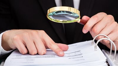 تعرف على عقوبة التزوير لمن يحصل على أختام حكومية دون وجه حق 