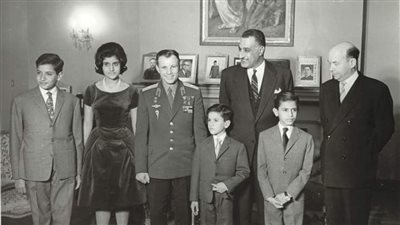 رحلة جاجارين للقاهرة.. عبد الناصر يستقبل رائد الفضاء السوفيتي في أغسطس 1962.. وفد رئاسي رفيع المستوى ينتظره في مطار ألماظة.. ومصر تمنحه أرفع الأوسمة والنياشين