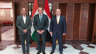 لقاءات مكثفة لرئيس التمثيل التجاري مع كبرى الشركات الهندية لبحث الاستثمار في مصر