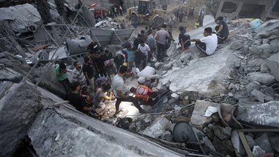 6 شهداء في غارة إسرائيلية على منزل ببيت حانون