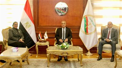 رئيس هيئة النيابة الإدارية يستقبل المستشارة أمل عمار  