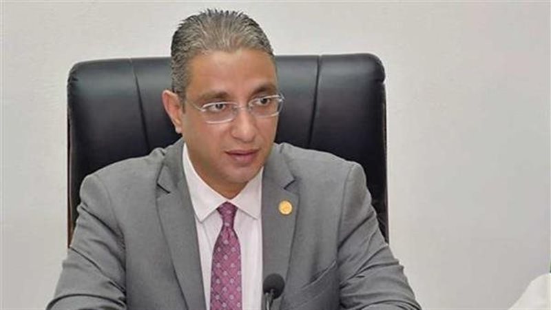  الدكتور أحمد الأنصاري