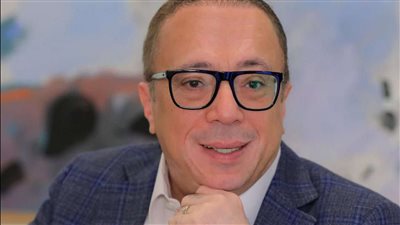 أشرف رضا رئيسًا للجنة تحكيم الفنون التشكيلية بالملتقى الدولي الثامن لفنون ذوى الإعاقة