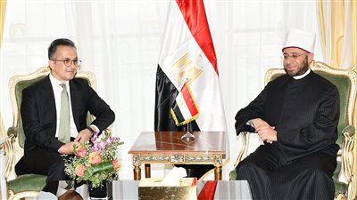 وزير الأوقاف يلتقي رئيس اللجنة الحكومية للعمل مع المنظمات الدينية بجمهورية أذربيجان 