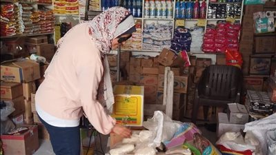 ضبط زيت ومكرونة مدعمة قبل بيعها بالأسواق في الإسماعيلية 