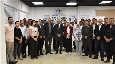 وفد قطاع التدريب بالإنتاج الحربي يشارك بمراسم التحاق 25 خريجا للعمل بشركة للحلول الذكية