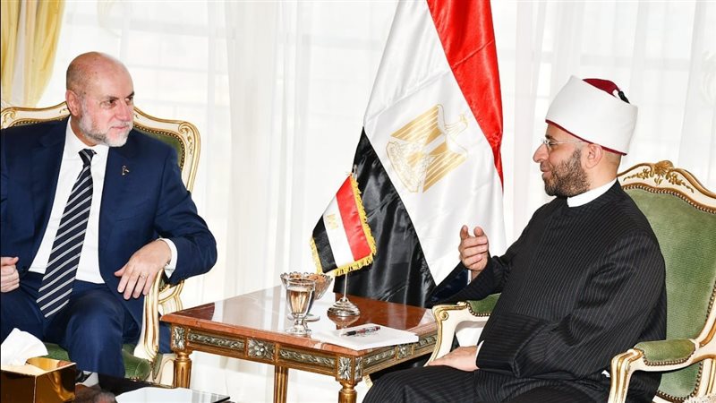 وزير الأوقاف وقاضي