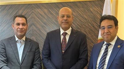 وزير العمل: حريصون على التواصل مع 