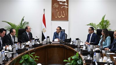 رئيس الوزراء يستعرض خريطة الاستثمارات السياحية والفرص المطروحة