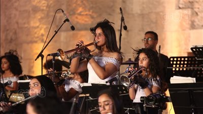 إبداعات مواهب الأوبرا تضيء الليلة الختامية لمهرجان القلعة (صور)