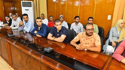 محافظ أسيوط يشيد بنتائج التدريب العملي الميداني لطلاب المساحة مع وحدة المتغيرات (صور)