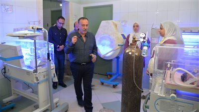 محافظ أسيوط يفاجئ مستشفى الصحة الإنجابية بمنفلوط للاطمئنان على تقديم الخدمات الصحية (صور) 