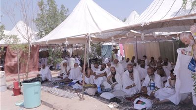 إجراءات وشروط السياحة لتسكين الحجاج بمكة والمدينة.. حصول الفندق على رخصة إيواء سياحي.. وأقصى مسافة بين السكن والحرم المكي 4 كيلو متر 