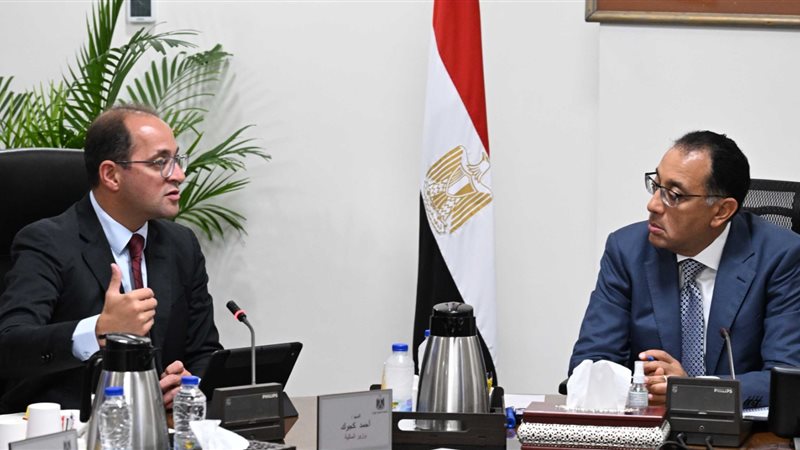 رئيس الوزراء ووزير