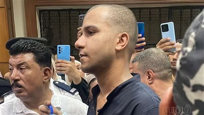 وصول مطرب المهرجانات دولا لمساندة صديقه عصام صاصا 