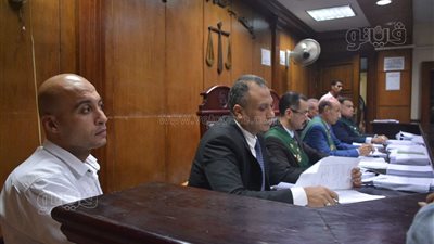 رفع جلسة محاكمة عصام صاصا وشقيقه بتهمة التزوير للقرار (صور)