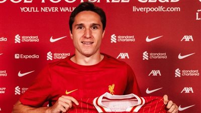 ليفربول يحسم صفقة كييزا بعد صراع مع برشلونة.. مسيرة حافلة للاعب في يوفنتوس ومنتخب إيطاليا.. وما حقيقة أصوله الليبية؟