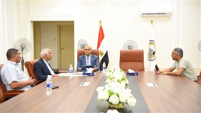 جامعة أسيوط الأهلية تتابع إجراءات تقديم الطلاب بعد القبول في العام الجديد