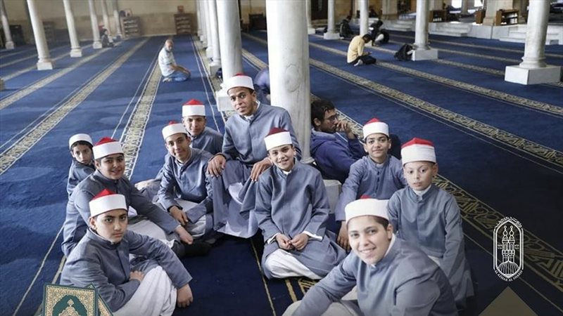 طلاب المعاهد الأزهرية،