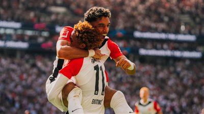 مرموش يصنع هدفا في تقدم فرانكفورت على هوفنهايم 2-0 في الشوط الأول (صور)