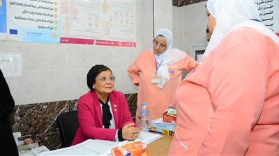 نائب وزير الصحة تتفقد مركز طب أسرة أول في دمياط 