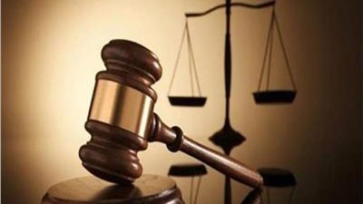 المشدد 10 سنوات لموظفين بتهمة التزوير في محررات رسمية بالقاهرة