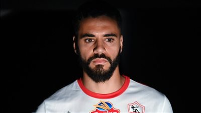 جلسة تصوير لـ محمود بنتايك في الزمالك بعد انضمامه رسميا للفريق