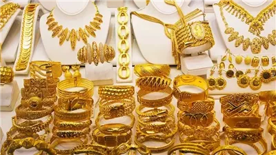 أخبار الاقتصاد.. النفط يواصل خسائره، وانخفاض أسعار الذهب، سعر طن الدقيق يرتفع 300 جنيه وهبوط القمح، والبورصة تخسر 7 مليارات جنيه في ختام تعاملات اليوم 