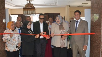 افتتاح معرض كاريكاتير 