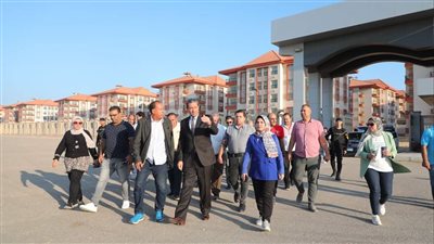 محافظ دمياط يتفقد أعمال تنفيذ مشروع القرية الأوليمبية (صور)