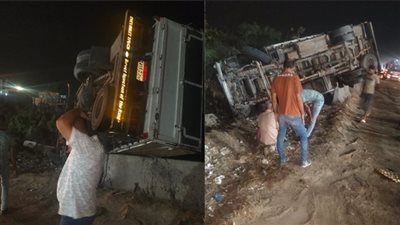 إصابة شخصين في انقلاب سيارة نقل اصطدمت بتروسيكل بالإسكندرية (صور)