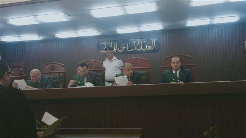 هيئة المحكمة، فيتو