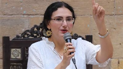 ريم بسيوني تناقش 