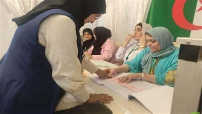 بدء التصويت في انتخابات الرئاسة الجزائرية بالخارج