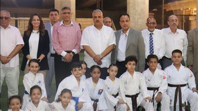 محافظ الجيزة يناقش إجراءات توسعة مركز شباب المنيب