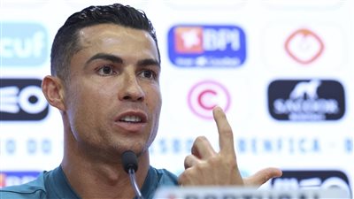 رونالدو يحسم موقفه من اعتزال اللعب دوليًا