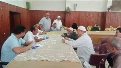 معرض أهلا مدارس ومواجهة سيارات الكسح أهم مطالب أهالي البدرشين في لقاء رئيس الحي (صور)