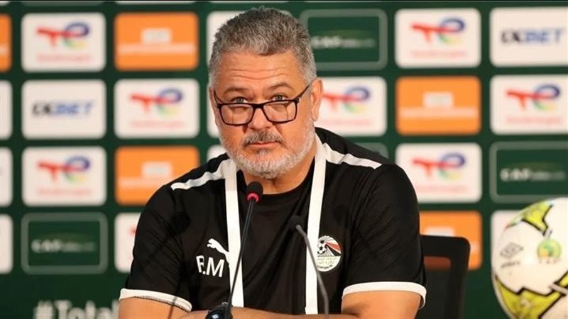 روجيرو ميكالي، فيتو