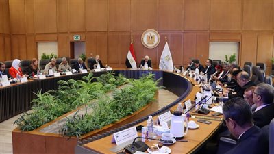 عاشور: دعم الباحثين وتوفير البيئة الملائمة للإبداع والابتكار