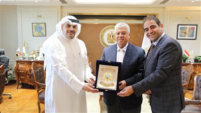 عاشور: تقديم كافة التيسيرات للطلاب الكويتيين الدارسين بالجامعات المصرية