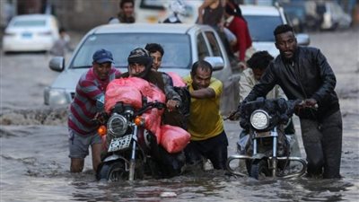 ارتفاع ضحايا سيول الحديدة اليمنية إلى 129 حالة وفاة ومصاب