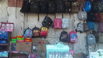 العام الدراسي الجديد، أسعار الشنط والمستلزمات المدرسية في الإسكندرية والتجار: الإقبال متوسط (فيديو)